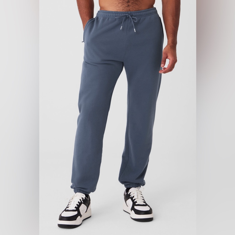 Men’s ALO Yoga Sz Large Chill Sweat Pant Joggers in Bluestone Workout Activewear - Picture 3 of 10